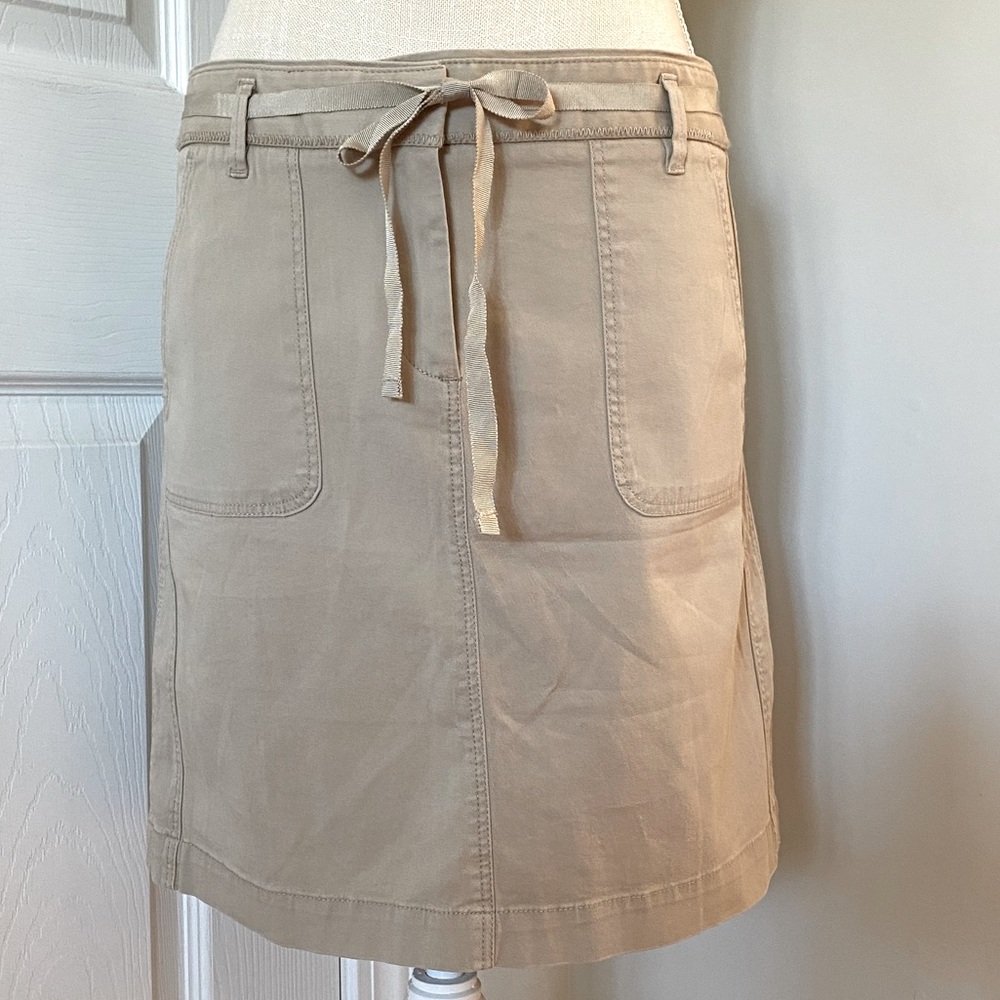 NWT LOFT Cotton Khaki Skirt, Size 2
